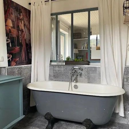 Maison Sur Cour Courzieu Esterno foto