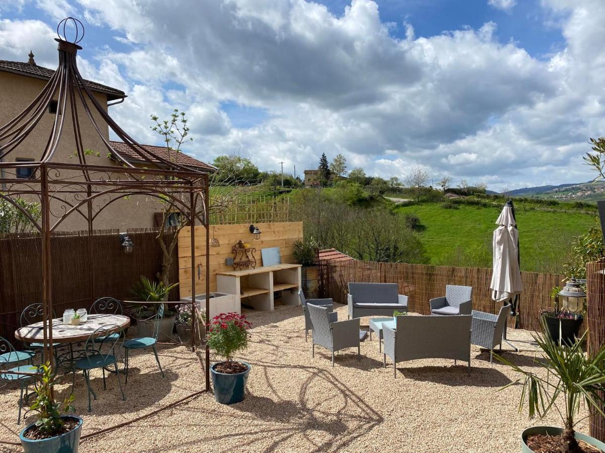 Holiday home Maison Sur Cour Courzieu